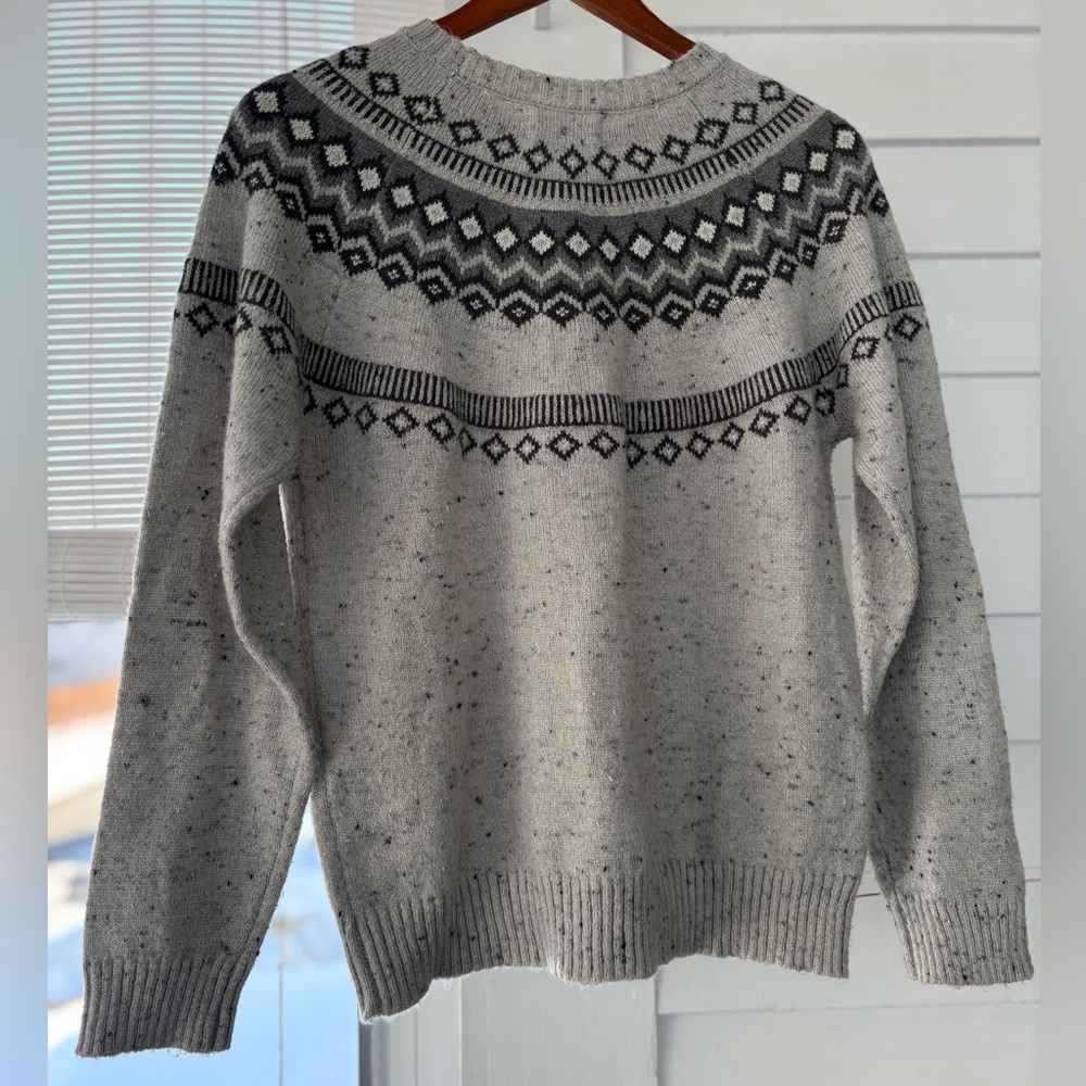 Weatherproof Men's Gray and Black Crewneck Sweater